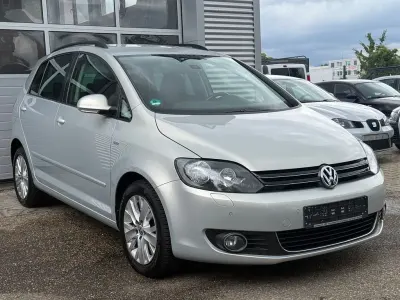 Gebraucht VW Golf VII Life 86 PS (63 kW) 2013 Gold Limousine