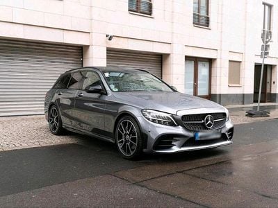 Usata Mercedes C300 AMG line 258 CV (189 kW) 2019 Grigio Station wagon
