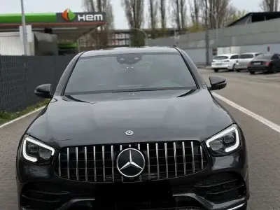Gebraucht Mercedes GLC300 AMG line 258 PS (189 kW) 2019 SUV