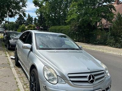 Mercedes R350