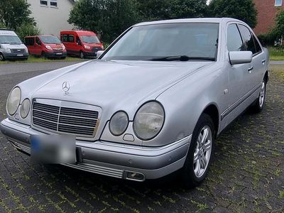 Mercedes E230