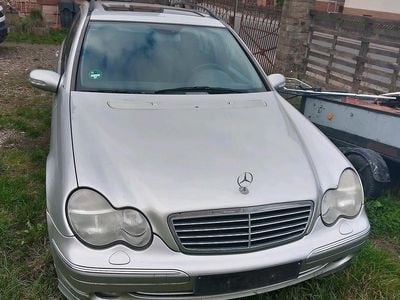 Mercedes C240