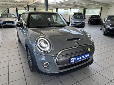 Gebraucht Mini Cooper SE 135 kW (184 PS) 2021 Farbe: grau metallic Kleinwagen