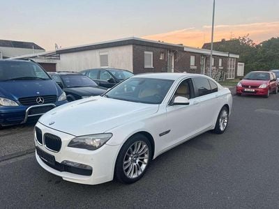 BMW 730