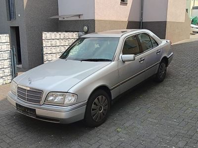 Mercedes C180