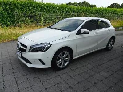 Gebraucht Mercedes A180 109 PS (80 kW) 2017 Weiß Kleinwagen