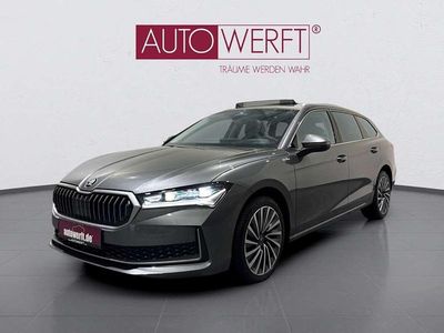 Gebraucht Skoda Superb LAURIN & KLEMENT 150 PS (110 kW) 2025 Grau Kombi