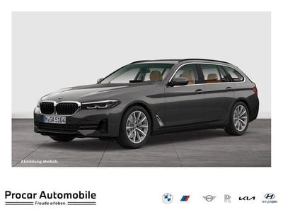 Gebraucht BMW 520 Sport Line 197 PS (144 kW) 2024 Sophistograu brillanteffekt Kombi