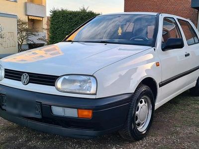 Weiß Gebraucht 1994 VW Golf III Kleinwagen | 2.500 €