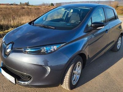 Grau Gebraucht 2018 Renault Zoe LIMITED Kleinwagen | 8.900 € (Fairer Preis)