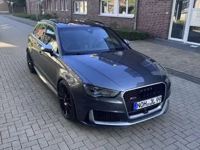 Gebraucht Audi RS3 Sportback 367 PS (269 kW) 2015 Grau Kleinwagen