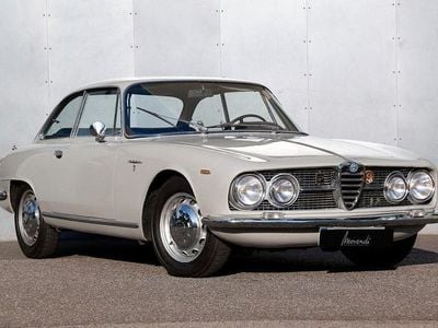 Gebraucht Alfa Romeo 2000 Sprint 116 PS (85 kW) 1961 Grau Coupé