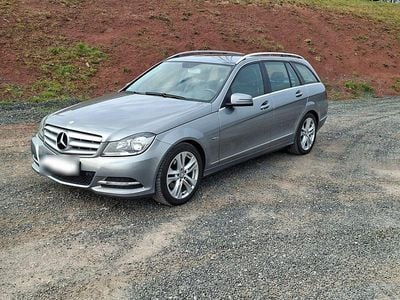 Gebraucht Mercedes C220 Avantgarde 170 PS (125 kW) 2012 Grau Limousine