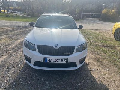 Gebraucht Skoda Octavia RS 184 PS (135 kW) 2014 Weiß Kleinwagen