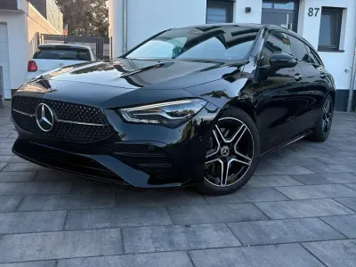 Gebraucht Mercedes CLA200 180 PS (132 kW) 2023 Schwarz Coupé