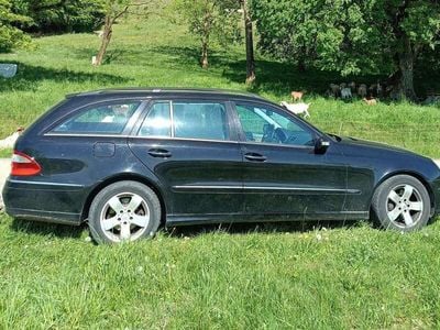 Mercedes E220