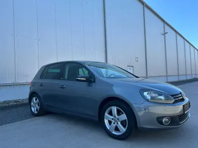 Gebraucht VW Golf VI Style 105 PS (77 kW) 2011 Grau Kleinwagen