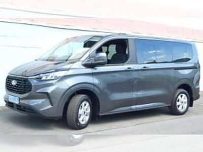 Nouă Ford Tourneo Trend 136 CP (100 kW) 2026 Gri Monovolum