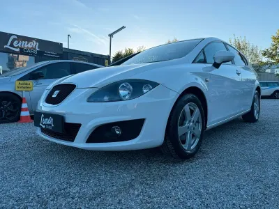 Używany Seat Leon 105 KM (77 kW) 2011 Biały Hatchback