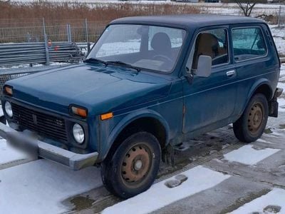 Gebraucht Lada niva 82 PS (60 kW) 2009 Grün SUV