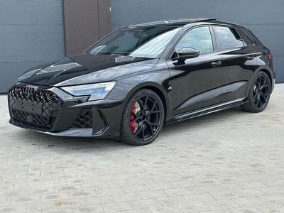 Neu Audi RS3 Sportback Sport 400 PS (294 kW) 2026 Schwarz Kleinwagen