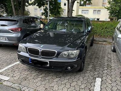 BMW 730