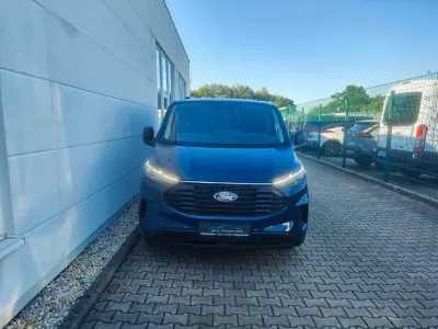 Neu Ford Transit Custom Trend 150 PS (110 kW) 2026 Blazer blauuni Limousine