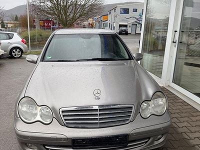 Gebraucht Mercedes C180 143 PS (105 kW) 2004 Grau Limousine