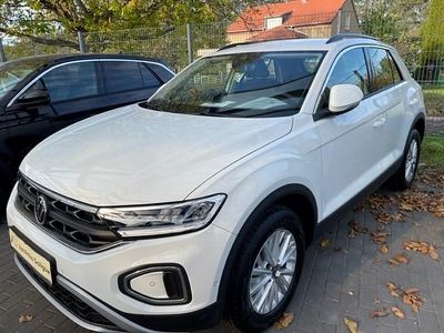 Usata VW T-Roc Life 110 CV (80 kW) 2024 Bianco SUV