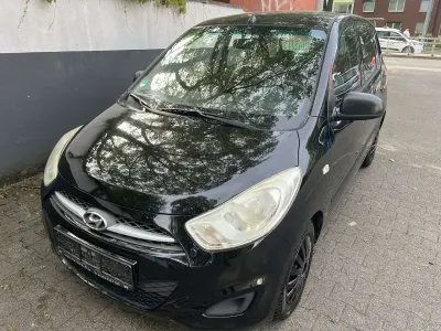 Gebraucht Hyundai i10 Edition 69 PS (50 kW) 2011 Phantom black Kleinwagen