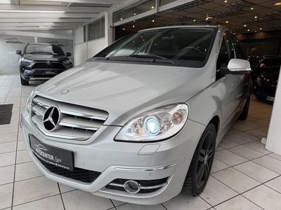 Polarsilber metalliclack Gebraucht 2008 Mercedes 200 Edition Limousine | 8.499 €