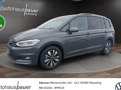 Grau Gebraucht 2024 VW Touran Move Van / Kleinbus | 50.669 €