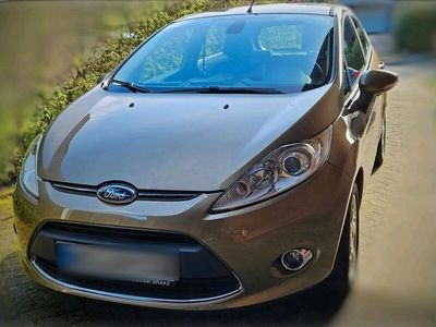 gebraucht Ford Fiesta Titanium, 97 PS, EZ 05.2012, TÜV neu