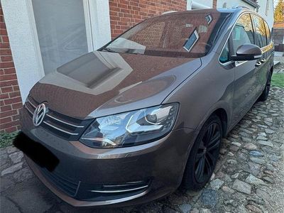 Gebraucht VW Sharan Highline 170 PS (125 kW) 2012 Braun Van / Kleinbus