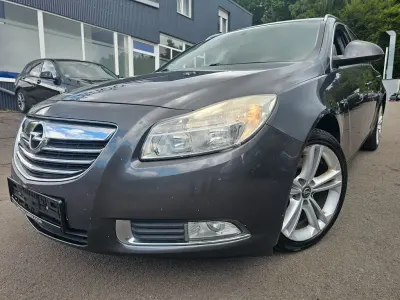 Używany Opel Insignia Sport 260 KM (191 kW) 2009 Szary Kombi