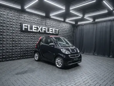 Używany Smart ForTwo Cabrio 71 KM (52 kW) 2013 Czarny Kabriolet