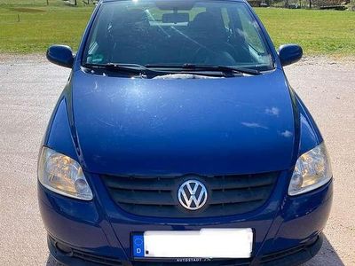 Gebraucht VW Fox 54 PS (39 kW) 2008 Blau Kleinwagen