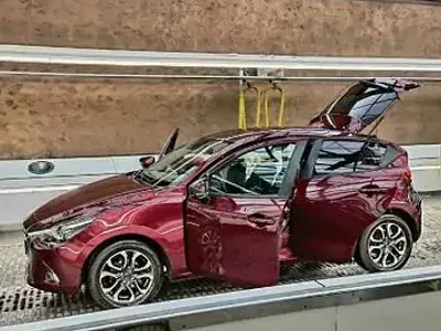 Usata Mazda 2 Sports-Line 90 CV (66 kW) 2019 Rosso Berlina