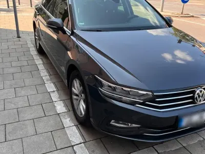 Gebraucht VW Passat 150 PS (110 kW) 2020 Grau Limousine