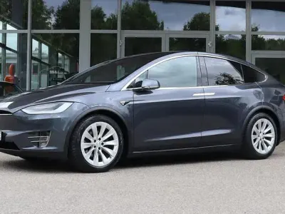Gebraucht Tesla Model X 169 kW (230 PS) 2017 Grau SUV