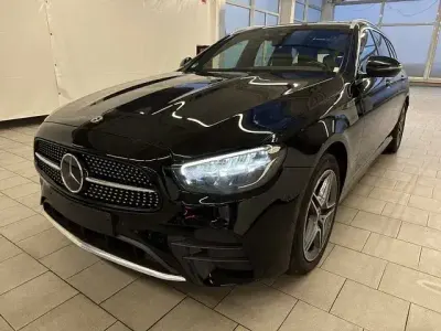 Occasion Mercedes E300 AMG line 194 ch (142 kW) 2022 Noir Berline
