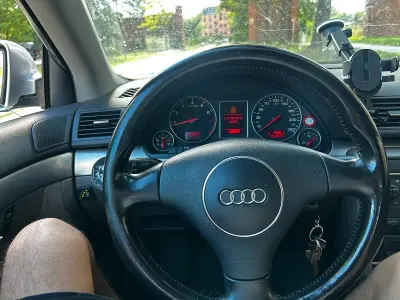 Gebraucht Audi A4 135 PS (99 kW) 2004 Limousine