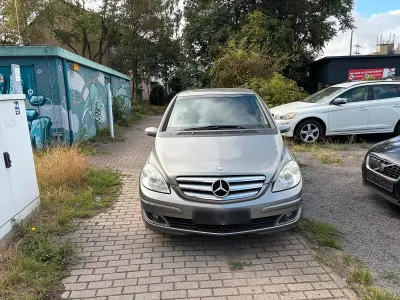 Gebraucht Mercedes B200 136 PS (100 kW) 2008 Grau Van / Kleinbus