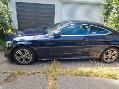 Gebraucht Mercedes C200 AMG line 184 PS (135 kW) 2016 Blau Coupé