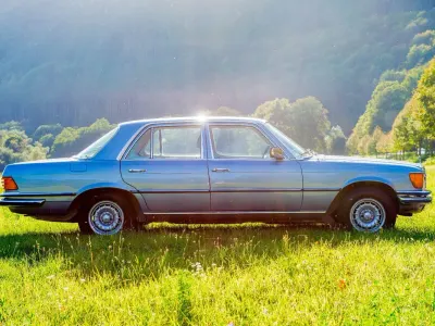 Gebraucht Mercedes 280 177 PS (130 kW) 1974 Blau Limousine