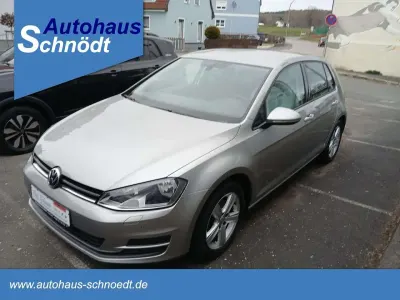 Gebraucht VW Golf VII Comfortline 105 PS (77 kW) 2013 Grau (metallic) Limousine