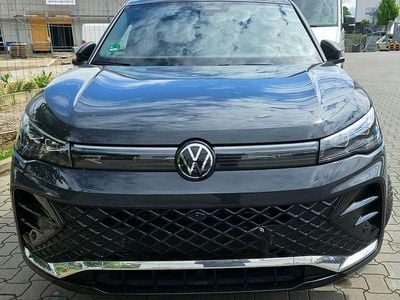 Gebraucht VW Tiguan R-line 272 PS (200 kW) 2024 Grau SUV