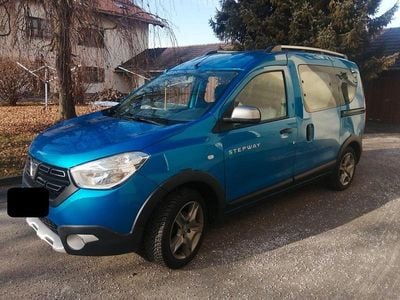 Blau Gebraucht 2018 Dacia Dokker Van / Kleinbus | 8.900 € (Guter Preis)