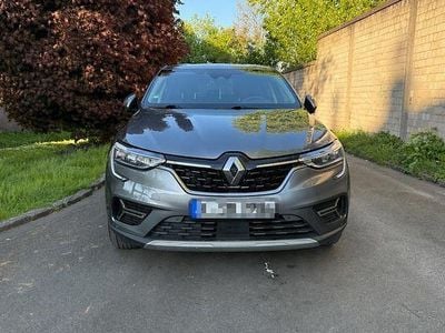 Usado Renault Arkana 140 HP (102 kW) 2023 Cinzento SUV