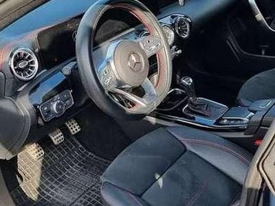 Gebraucht Mercedes CLA200 163 PS (119 kW) 2022 Blau Coupé